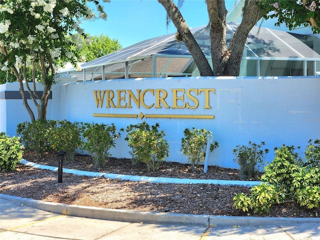 view of community / neighborhood sign