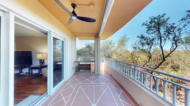 balcony with ceiling fan