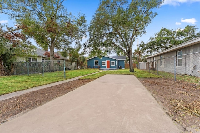 exterior space featuring a lawn