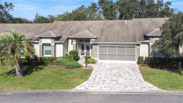 ranch-style home with a front yard