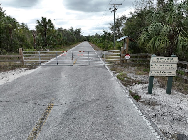 3350 39th Ave SE, Ruskin, FL 33570 - photo 32