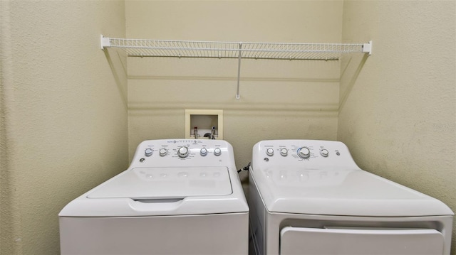 2024 Capri Ln, Mount Dora, FL 32757 - laundry room with independent washer and dryer