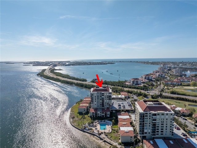 bird's eye view featuring a water view