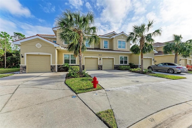 view of front of property featuring a garage