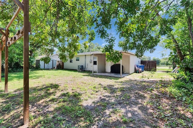 6524 14th St N, Saint Petersburg, FL 33702 - view of yard