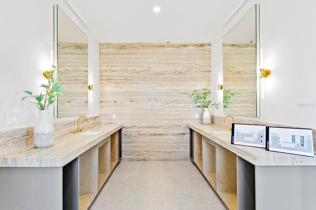 bathroom featuring sink