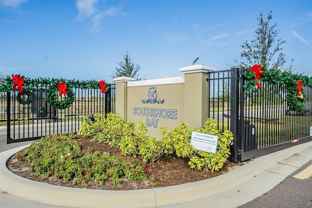 view of community / neighborhood sign