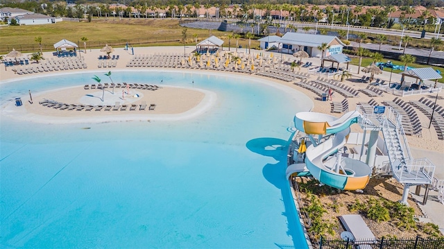 view of swimming pool