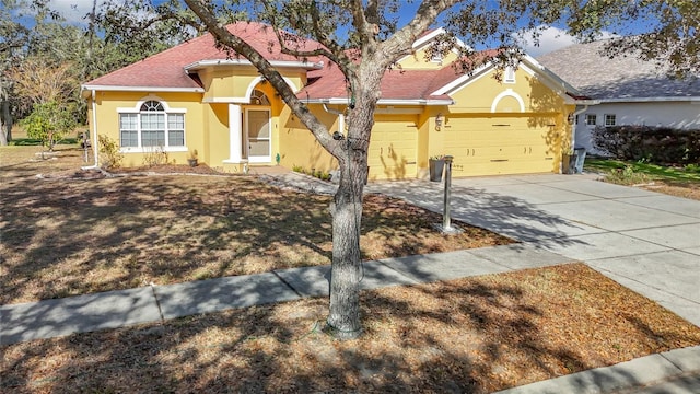 view of front of house with a garage