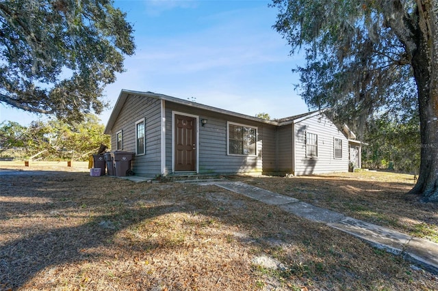 view of front of property