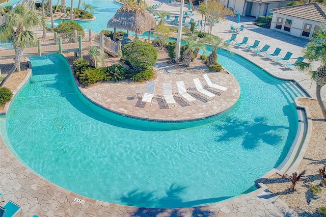 view of swimming pool