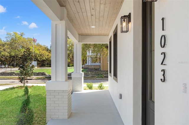 view of patio / terrace featuring covered porch