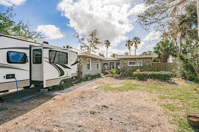 view of front of property