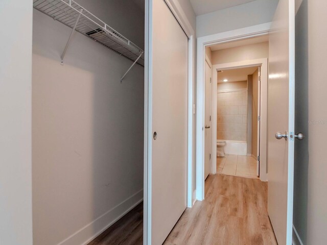 1120 E Kennedy Blvd Unit 927, Tampa, FL 33602 - view of closet