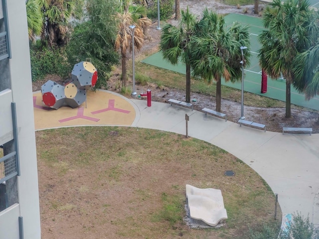 1120 E Kennedy Blvd Unit 927, Tampa, FL 33602 - view of yard