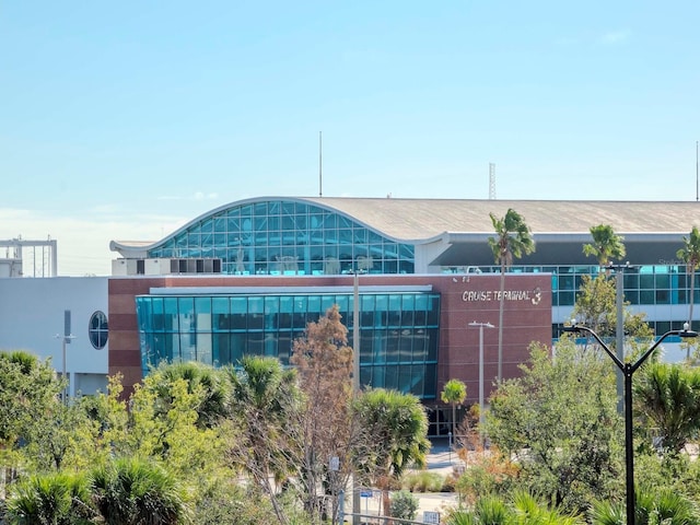 view of building exterior