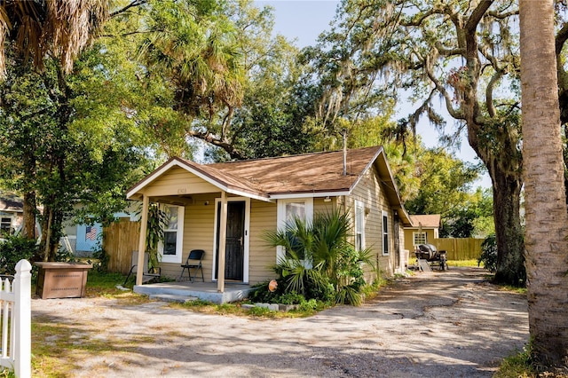 bungalow featuring covered porch