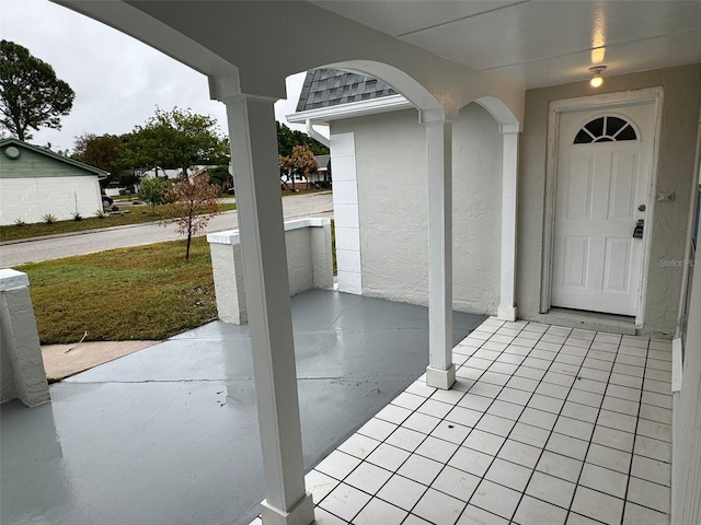 view of patio / terrace with covered porch