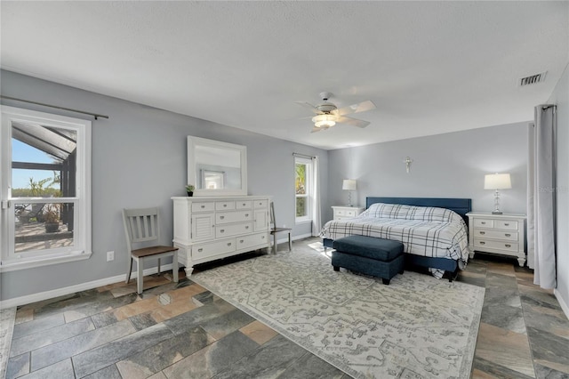 bedroom with ceiling fan