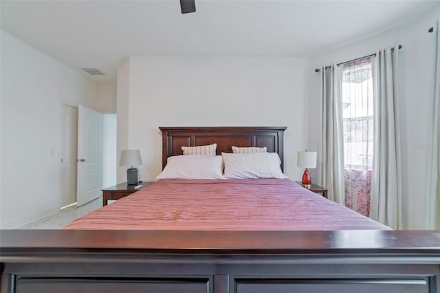 bedroom with ceiling fan