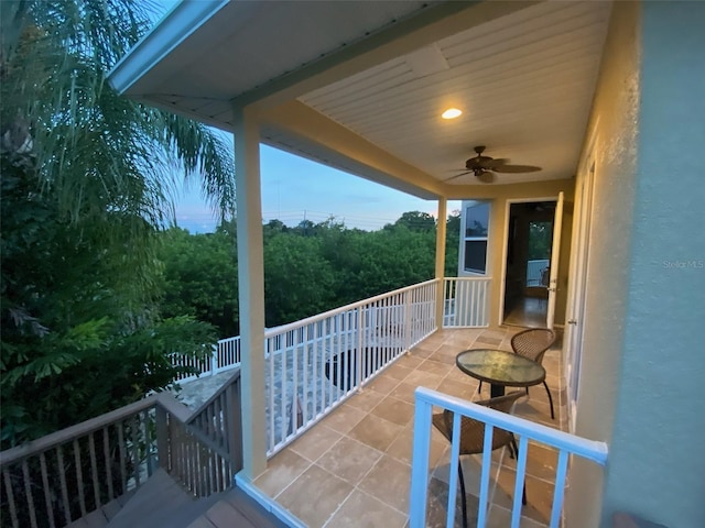 balcony with ceiling fan