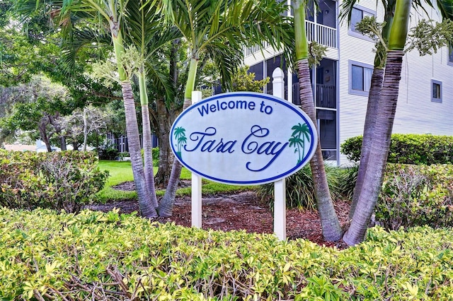 view of community / neighborhood sign