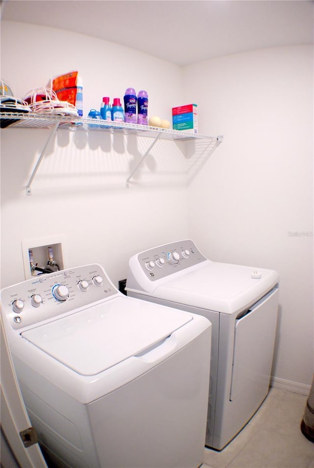 laundry area featuring washer and clothes dryer