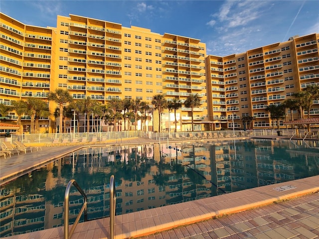 view of swimming pool