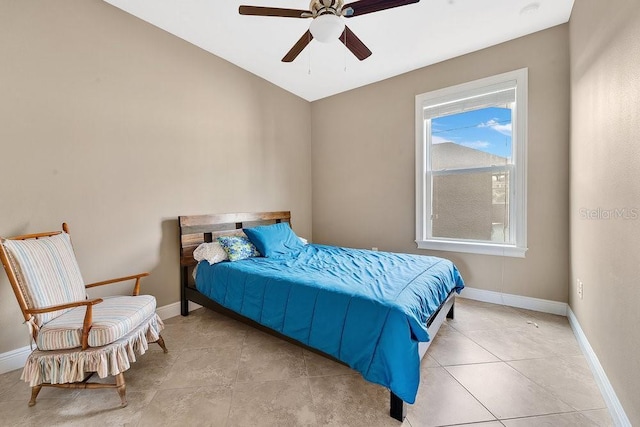 bedroom featuring ceiling fan