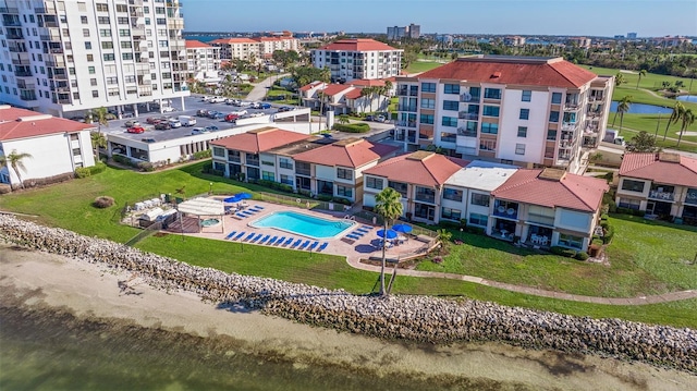 bird's eye view with a water view