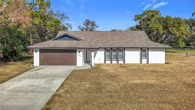 ranch-style house featuring a front lawn