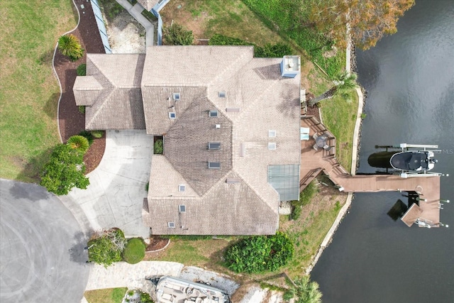 bird's eye view featuring a water view