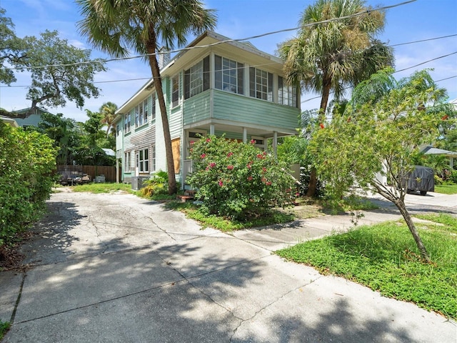 view of home's exterior