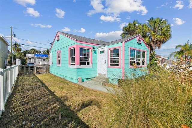 exterior space with a front yard