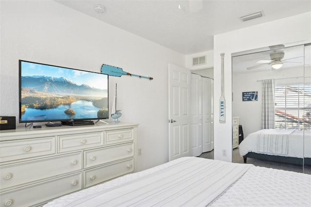 bedroom featuring ceiling fan