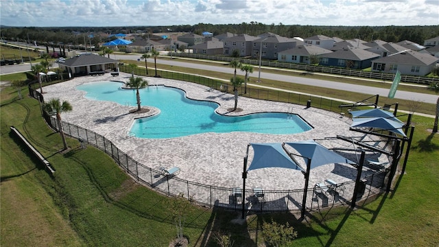 view of swimming pool