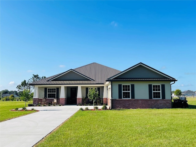 view of front of house with a front yard