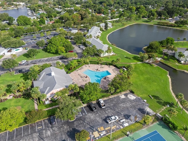 bird's eye view featuring a water view