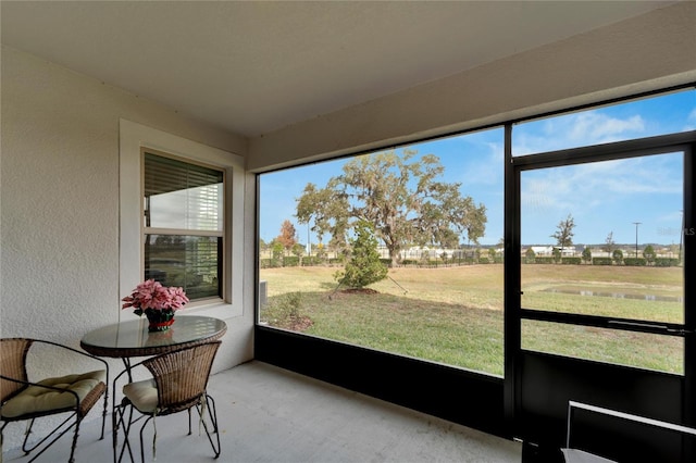 view of sunroom / solarium