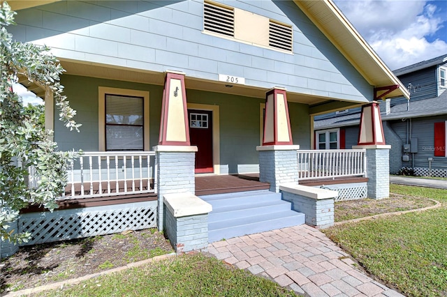 view of front of home featuring a porch