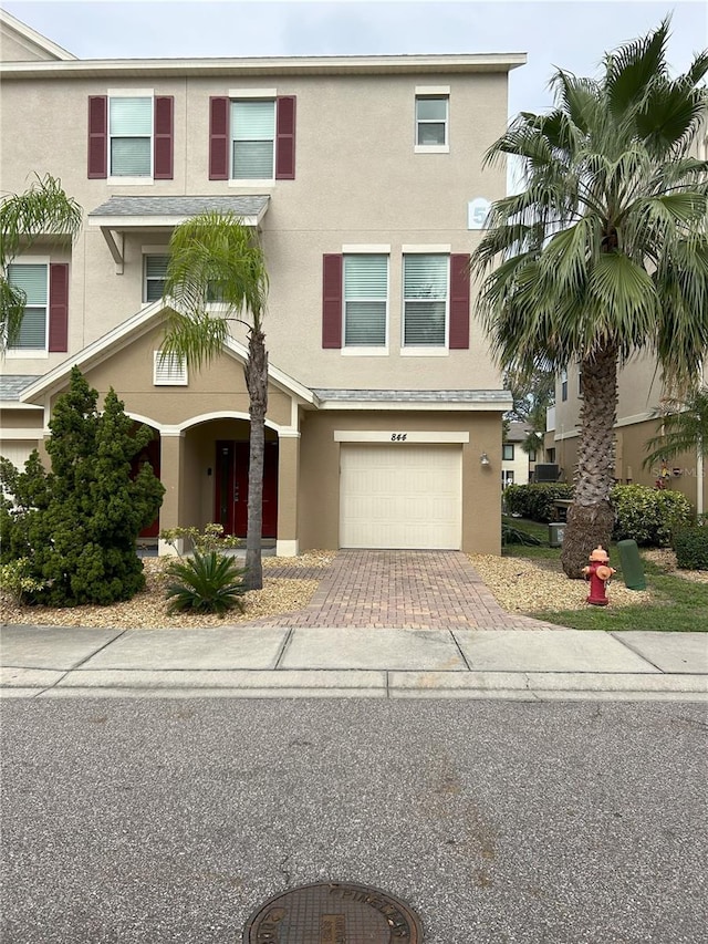 view of front of home featuring a garage