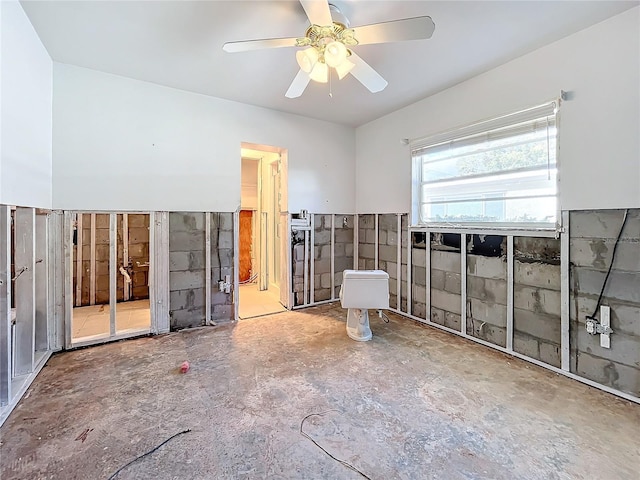 spare room with ceiling fan