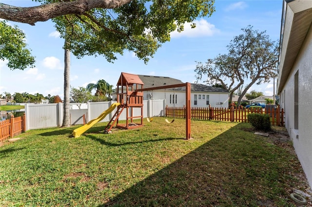 exterior space featuring a yard