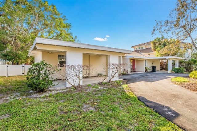 view of front of house