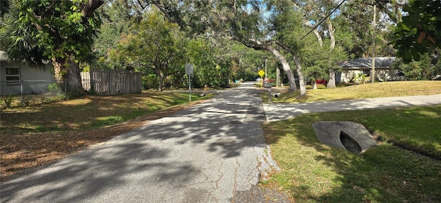 Listing photo 2 for 1820 Sylvan Dr, Clearwater FL 33755