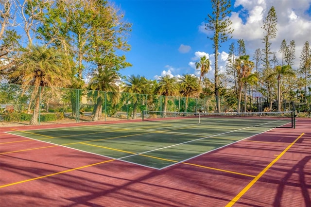 4621 Gulf Of Mexico Dr Unit D10, Longboat Key, FL 34228 - view of tennis court with community basketball court