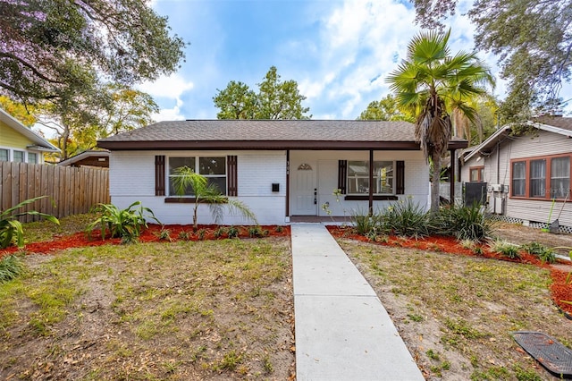 view of front of property with a front lawn