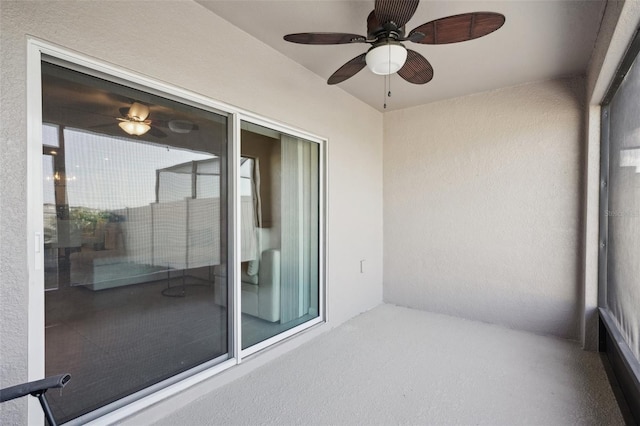 balcony featuring ceiling fan