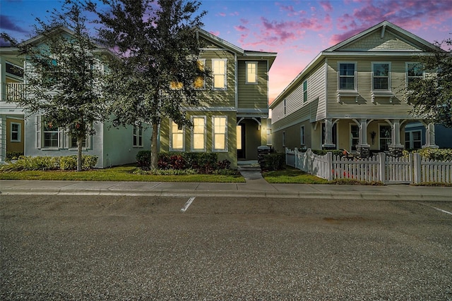 view of front of property