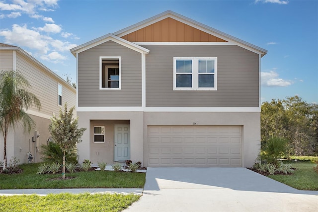 view of front of property featuring a garage